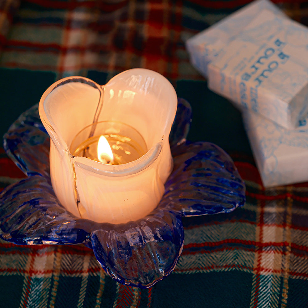 Shuflower – Iris Flower Candle | Handmade Soy Wax Candle with Hand-Blown Glass Holder