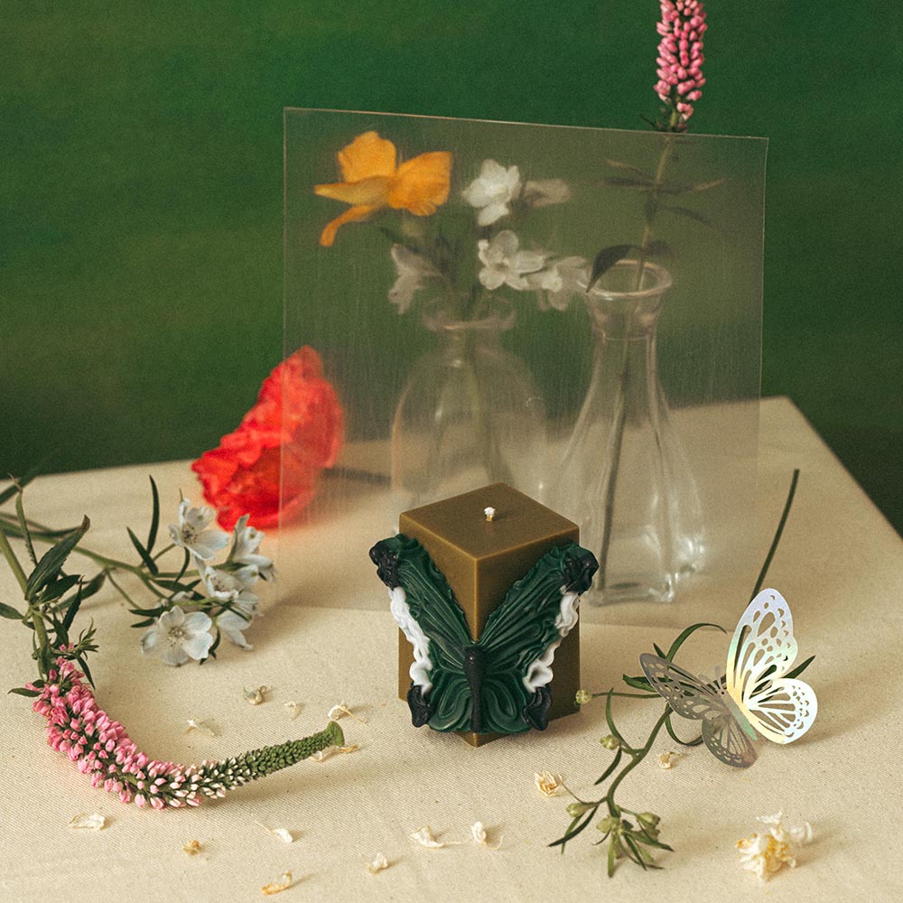 Shuflower – Butterfly Scented Candle | Handmade Soybean Wax Candle with Natural Aroma & Diffusion