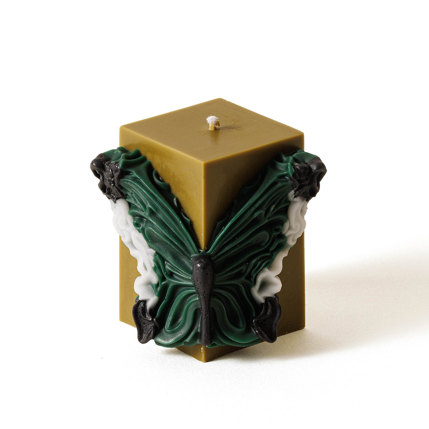 Shuflower – Butterfly Scented Candle | Handmade Soybean Wax Candle with Natural Aroma & Diffusion