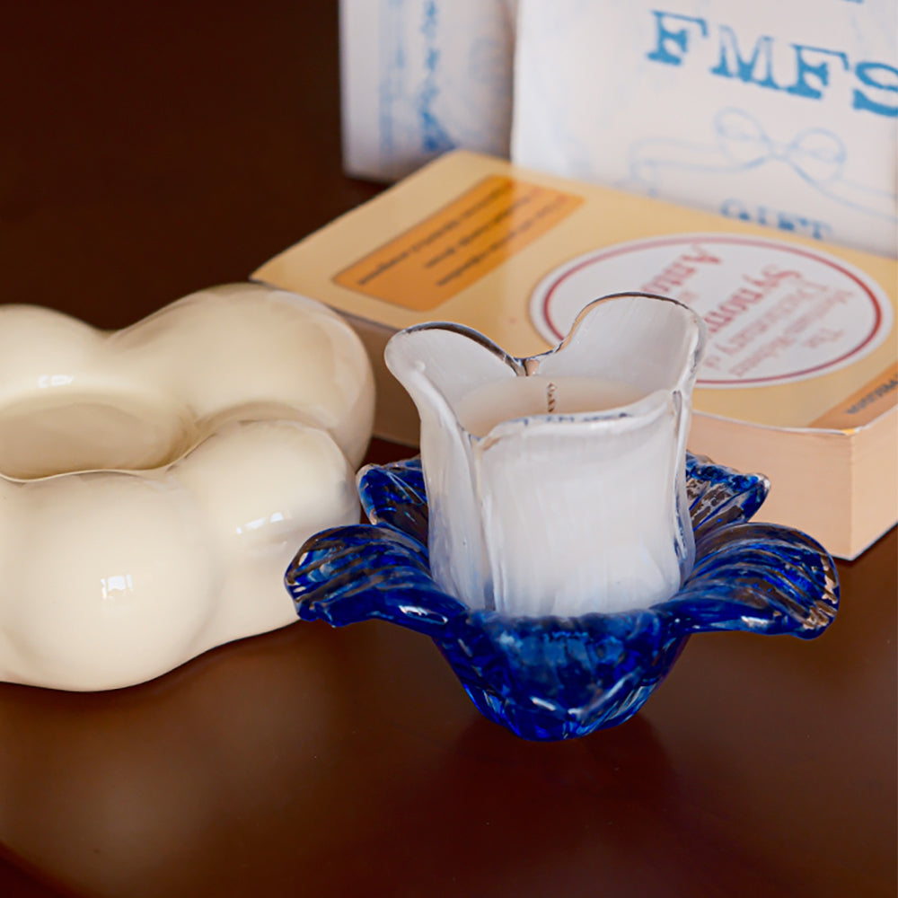 Shuflower – Iris Flower Candle | Handmade Soy Wax Candle with Hand-Blown Glass Holder