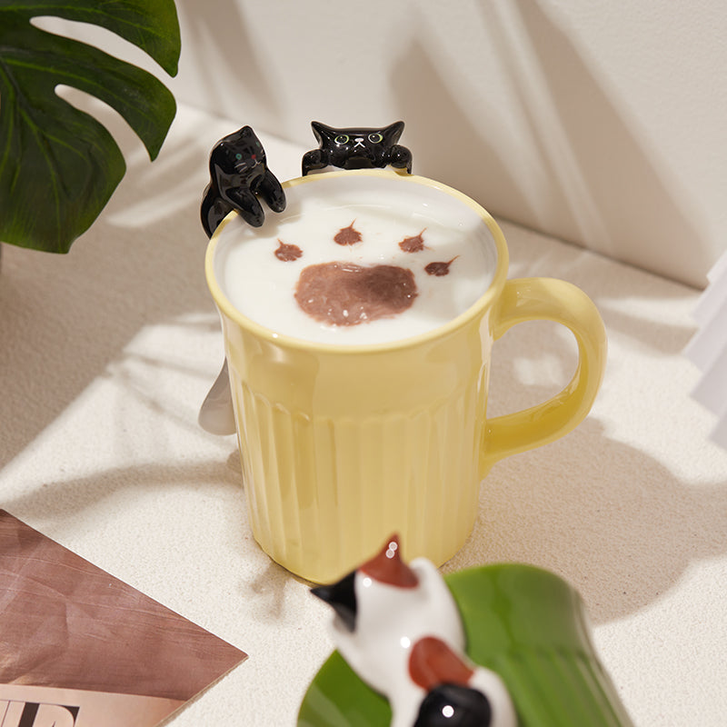 Shuflower - Cute Cat Ceramic Mug with Hanging Spoon 350ml | Japanese-Style Coffee Cup with Gift Box